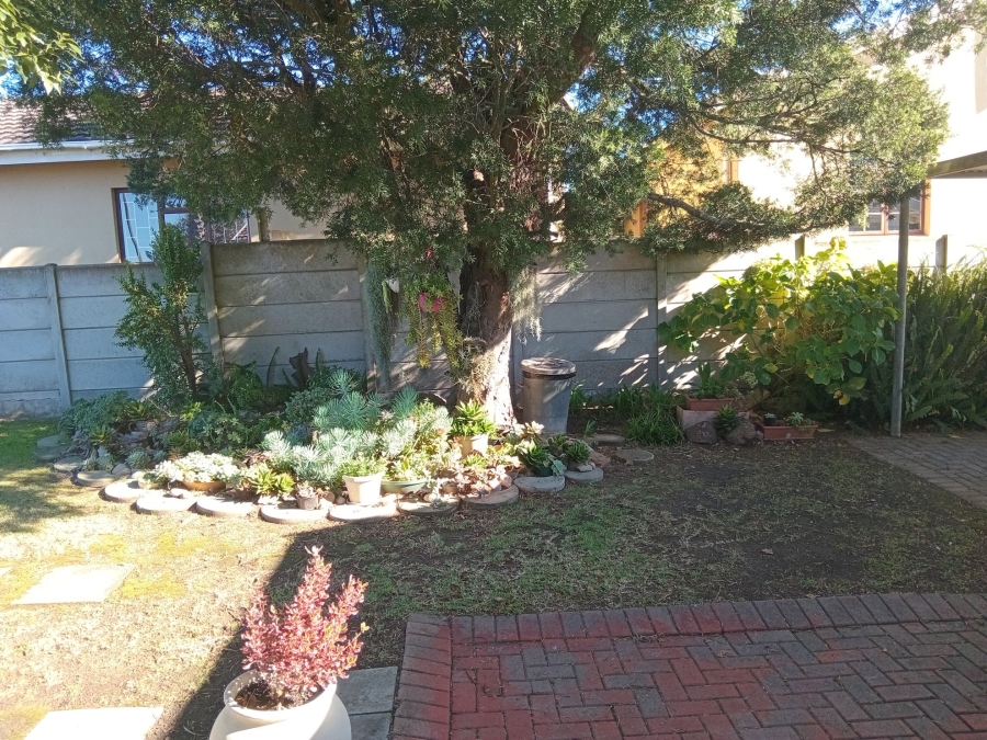 3 Bedroom Property for Sale in Heiderand Western Cape